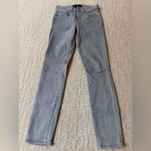 Veronica Beard Debbie High-Rise Skinny Jeans in Light Gray